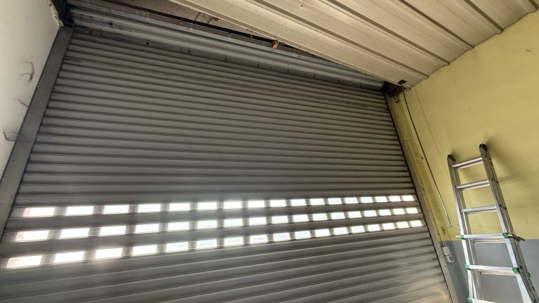 Remplacement moteur Somfy porte de garage enroulable à Sélestat en centre Alsace