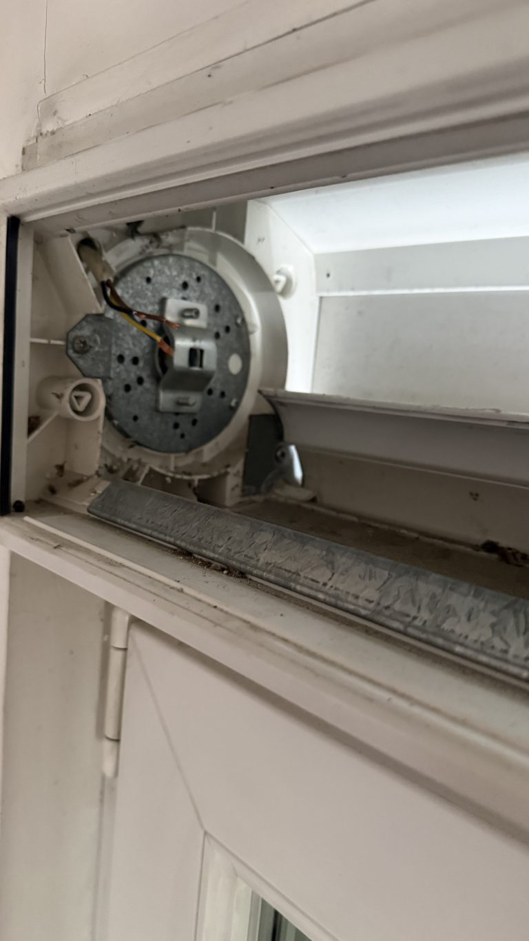 Réparation volet roulant et remplacement moteur Somfy à Hilsenheim près Sundhouse