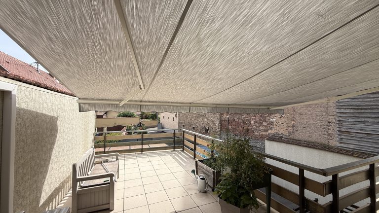 Ré entoilage store banne de terrasse Obernai Goxwiller
